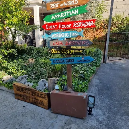 بيت ضيافة Roki & Diva (adults Only)