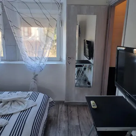 Roki & Diva (adults Only) Zadar